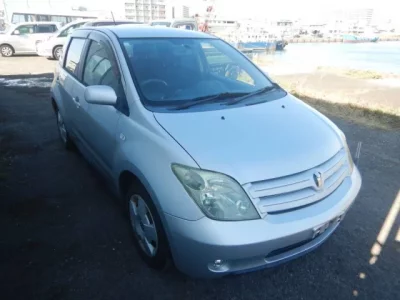 Toyota IST