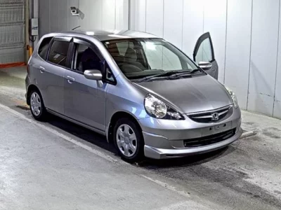 Honda FIT  с аукциона в Японии