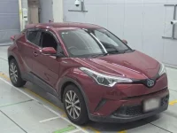 Toyota C-HR лот № 30007 оценка 4.5  с аукциона в Японии 4