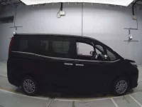 Toyota ESQUIRE лот № 30008 оценка 4.5  с аукциона в Японии 2