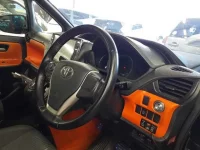 Toyota VOXY лот № 90027 оценка R  с аукциона в Японии 6