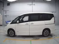 Nissan SERENA лот № 30010 оценка 3.5  с аукциона в Японии 3