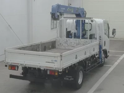 Isuzu ELF