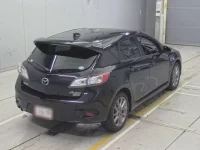 Mazda AXELA лот № 10225 оценка 3.5  с аукциона в Японии 1