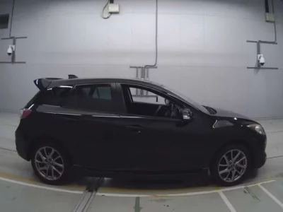 Mazda AXELA  с аукциона в Японии