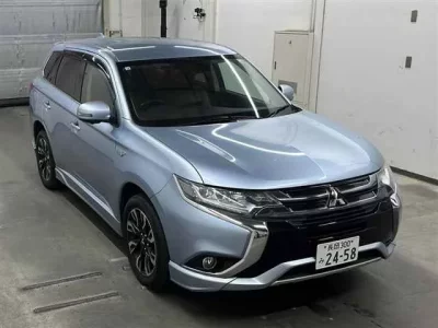 Mitsubishi OUTLANDER PHEV