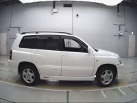 Toyota KLUGER лот № 30027 оценка 4  с аукциона в Японии 2