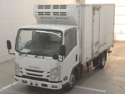 Isuzu ELF  с аукциона в Японии