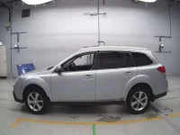 Subaru LEGACY OUTBACK лот № 30032 оценка 3.5  с аукциона в Японии 3