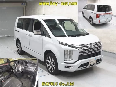 Mitsubishi DELICA D5