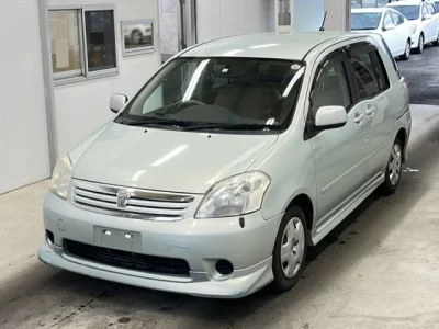 Toyota RAUM