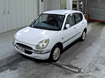 Daihatsu STORIA