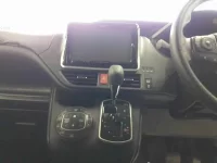 Toyota NOAH лот № 30039 оценка RA  с аукциона в Японии 9