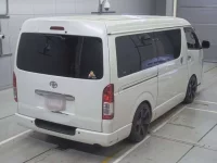 Toyota HIACE VAN лот № 90078 оценка R  с аукциона в Японии 1