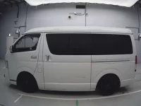 Toyota HIACE VAN лот № 90078 оценка R  с аукциона в Японии 3