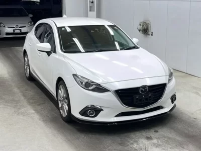 Mazda AXELA  с аукциона в Японии
