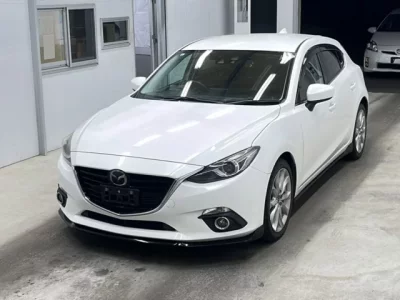 Mazda AXELA  с аукциона в Японии