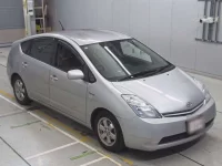 Toyota PRIUS лот № 30042 оценка RA  с аукциона в Японии 4