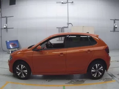 Volkswagen POLO  с аукциона в Японии