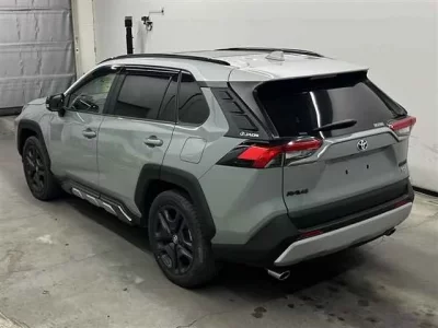 Toyota RAV4  с аукциона в Японии