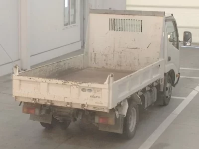 Toyota DYNA  с аукциона в Японии