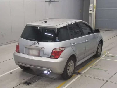 Toyota IST