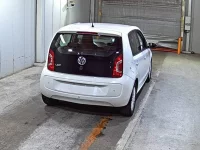 Volkswagen UP лот № 8254 оценка 4  с аукциона в Японии 4