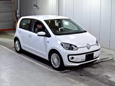 Volkswagen UP  с аукциона в Японии