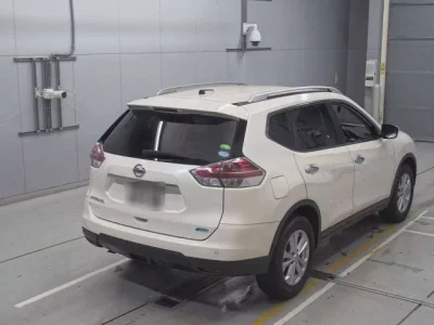 Nissan X-TRAIL  с аукциона в Японии