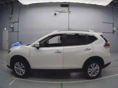 Nissan X-TRAIL  с аукциона в Японии