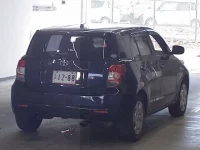 Toyota IST лот № 25 оценка 3.5  с аукциона в Японии 4