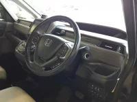Honda FREED лот № 30053 оценка 3.5  с аукциона в Японии 6