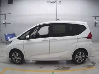 Honda FREED лот № 30054 оценка 4  с аукциона в Японии 3