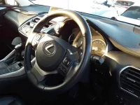 Lexus NX лот № 30055 оценка 4  с аукциона в Японии 6