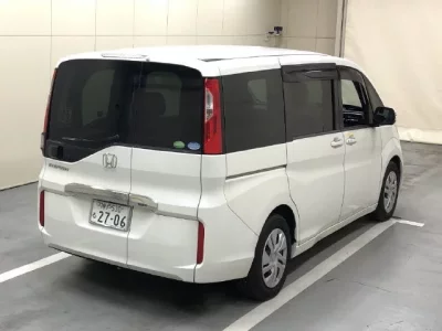 Honda STEP WAGON  с аукциона в Японии