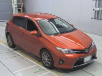 Toyota AURIS лот № 90108 оценка 4  с аукциона в Японии 4