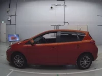 Toyota AURIS лот № 90108 оценка 4  с аукциона в Японии 3