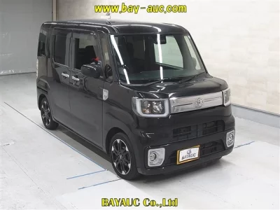 Toyota PIXIS MEGA