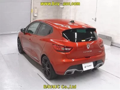 Renault LUTECIA  с аукциона в Японии