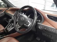 Toyota HARRIER лот № 30063 оценка 4  с аукциона в Японии 6