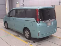 Toyota NOAH лот № 30065 оценка 3.5  с аукциона в Японии 5