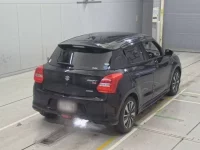 Suzuki SWIFT лот № 90121 оценка RA  с аукциона в Японии 1