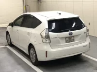 Toyota PRIUS ALPHA лот № 2309 оценка R  с аукциона в Японии 1