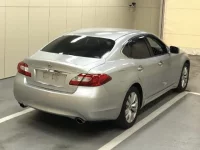 Nissan FUGA лот № 6502 оценка 4  с аукциона в Японии 3