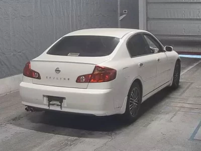 Nissan SKYLINE  с аукциона в Японии