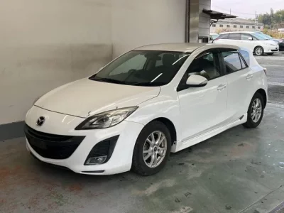Mazda AXELA  с аукциона в Японии