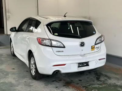 Mazda AXELA  с аукциона в Японии