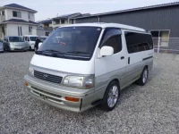 Toyota HIACE лот № 6018 оценка R  с аукциона в Японии 3