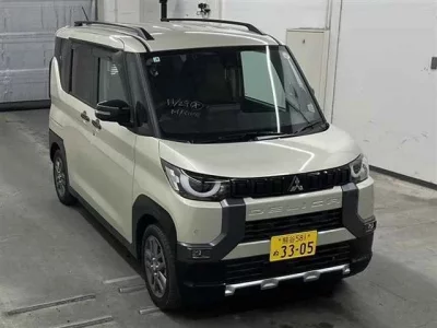 Mitsubishi DELICA MINI  с аукциона в Японии