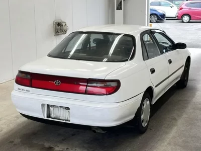 Toyota CARINA  с аукциона в Японии